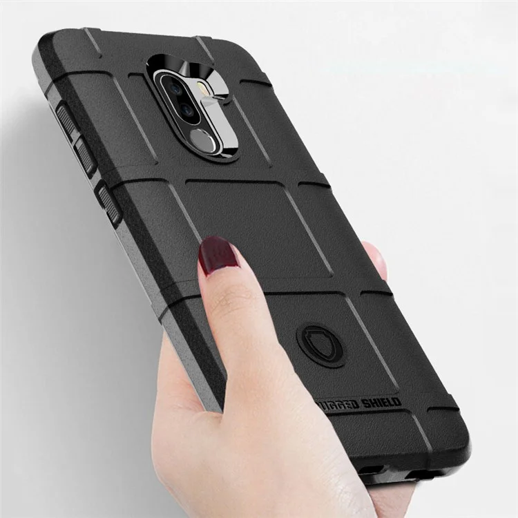 Estuche De Tela De Grilla Cuadrada Anti-shock Funda De Teléfono Celular TPU Suave Para Xiaomi PocoFone F1 / Poco F1 En La India - Negro