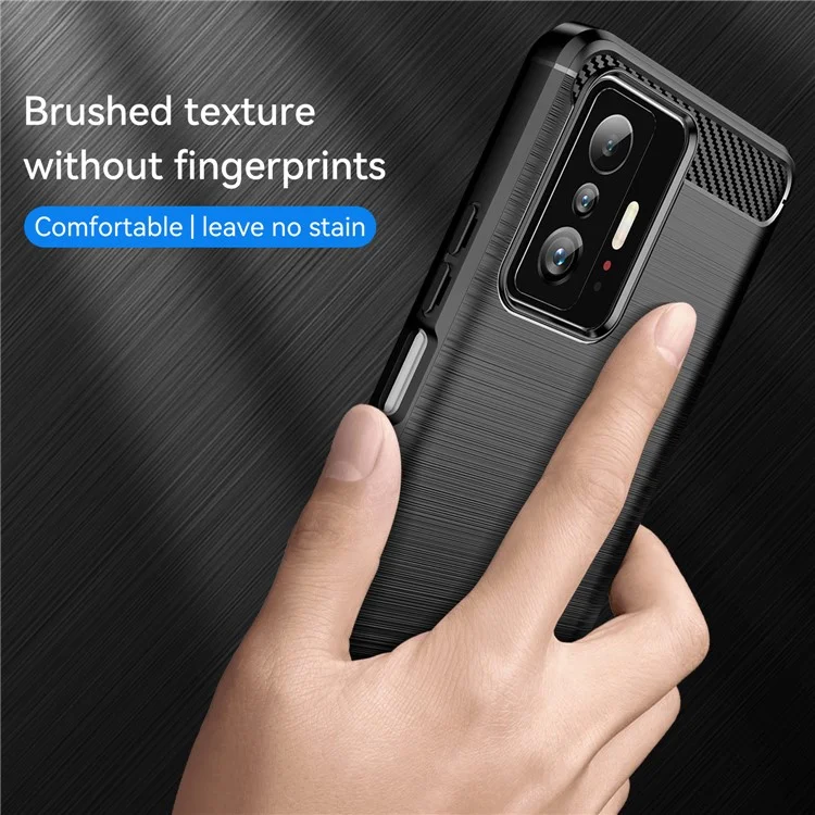 Capa traseira de celular com textura escovada em fibra de carbono de 1,8 mm, antiimpressão digital, flexível TPU para Xiaomi 11T Pro/11T - Preto