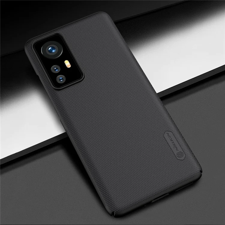 Nillkin Grosted Shield Light Thin Anti-fingerprint PC PC Mobile Phone Téléphone Téléphone Pour Xiaomi 12 5G / 12x 5G / 12s 5G - le Noir