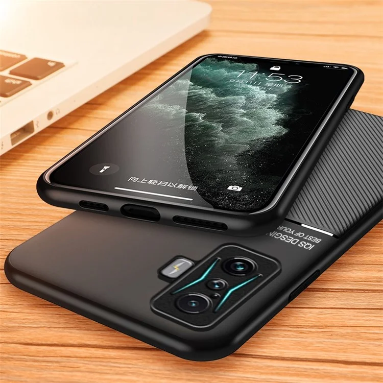 Étui Mince Pour Xiaomi Poco F4 gt / Redmi K50 Gaming Protective Phone Lignes de Boîtier Imprimé en Cuir PU TPU Couverture Avec Feuille de Métaux Intégrée - Rouge