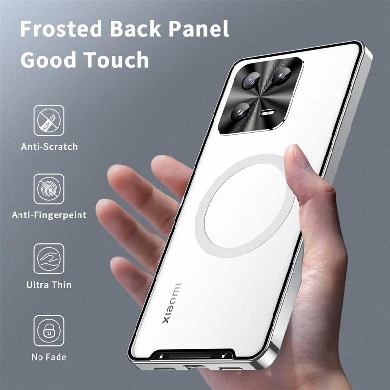 Para Xiaomi 13 5G Case de Teléfono Magnético Mate Cubierta de Teléfono de Protección de Lente de Borde Metálico - Plata