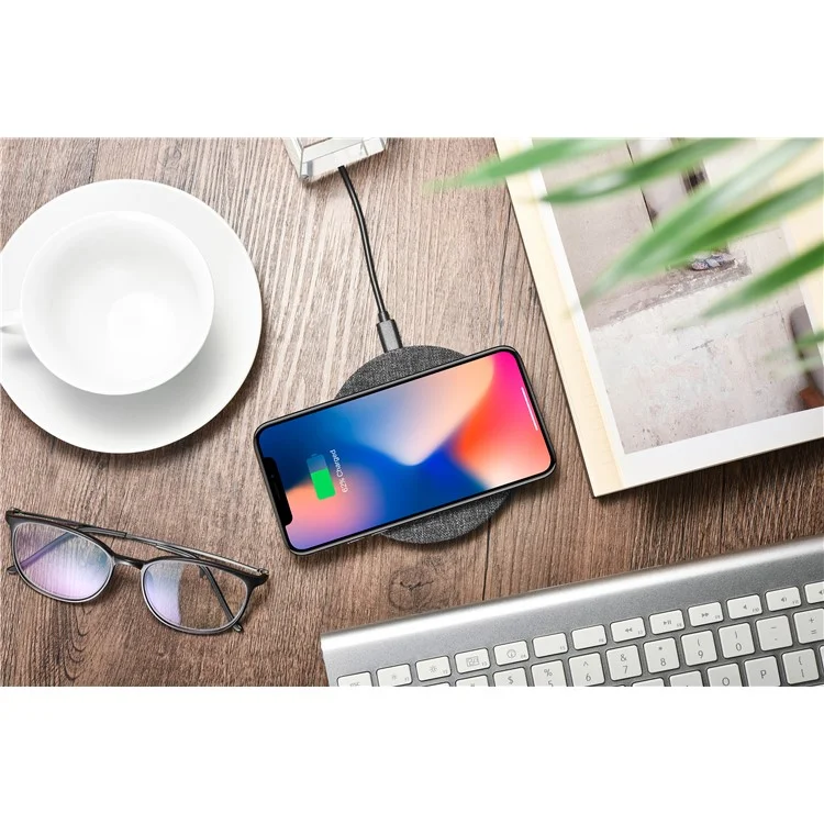 XOOMZ Cloth Texture Portable Fast Charger Wireless Slim Round Shape Charging Pad for iPhone 8/8 Plus Etc. - Black
