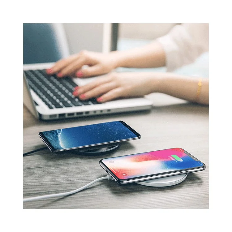 USAMS US-CD55 10W 9V/1.67A Qi Wireless Charger with LED Indication Lights for iPhone X / 8 / 8 Plus etc. - Black