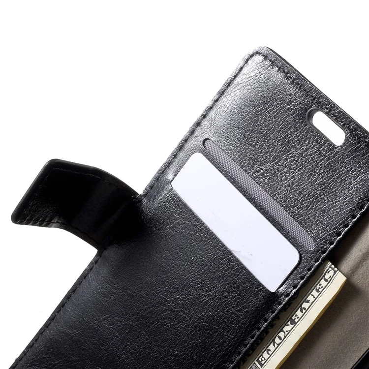 Pattern Printing Stand Leather Wallet Mobile Case for BlackBerry Key2 - Fierce Wolf