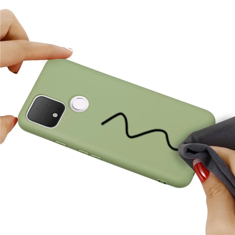 For Google Pixel 4a 5G/Pixel 5XL Shockproof Anti-scratch Anti-dust Liquid Silicone Phone Cover Phone Case - Green