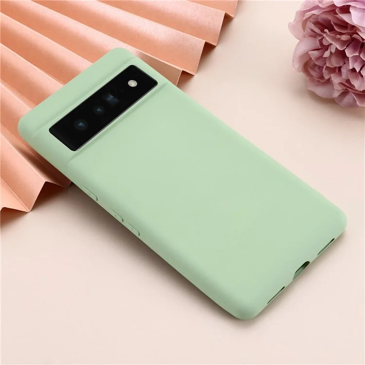 For Google Pixel 7 Liquid Silicone Case Soft Microfiber Lining Scratch-resistant Precise Cut-outs Shell with Strap - Green