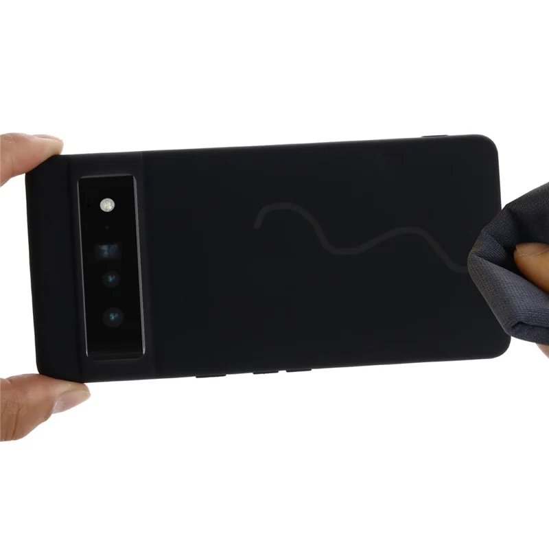 For Google Pixel 7 5G Liquid Silicone Case Soft Microfiber Lining Scratch-Resistant Precise Cut-Outs Shell with Strap - Black