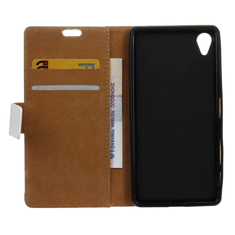 Patterned PU Leather Folio Wallet Stand Folio Case Accessory for Asus ZenFone Live (L1) ZA550KL - Cat Holding Heart