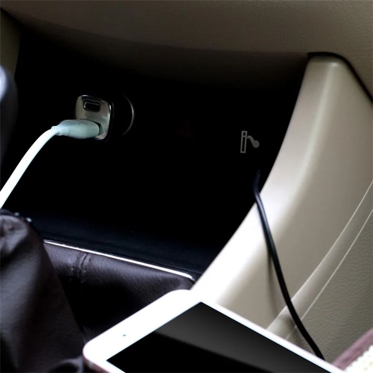 MOMAX 5V 5.4A Dual USB Type-C Car Charger for iPhone iPad Samsung - Black