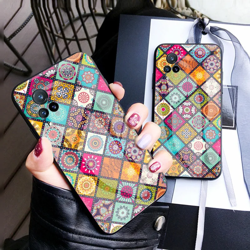 Hybrid Phone Case Colorful Printing Glass + PC + TPU Cover Shell with Kickstand Strap for vivo V21 5G - Checkered Pattern