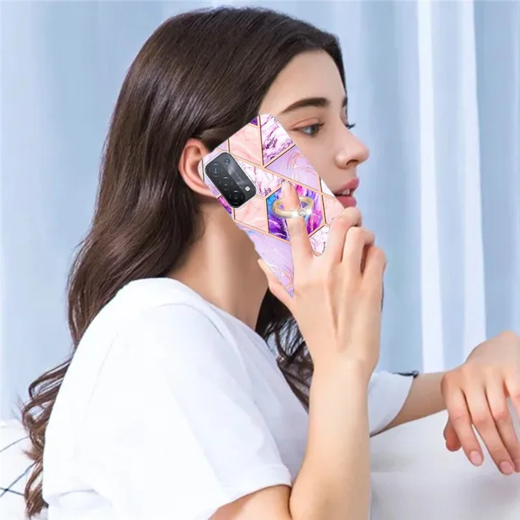YB IMD-Serie-7 für Oppo A74 5G/A93 5G/A54 5G/A93s 5G Marmorstruktur-IMD-gut geschützter Handyhülle Elektroplattierung TPU-Abdeckung mit Ring-Ständer - Hellviolett