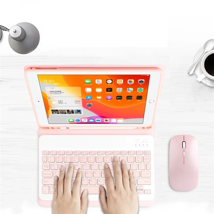 AJIUYU Para iPad 10.2 (2021) / (2020) / (2019) Teclado inalámbrico Bluetooth + Funda de cuero de color caramelo - Rosa