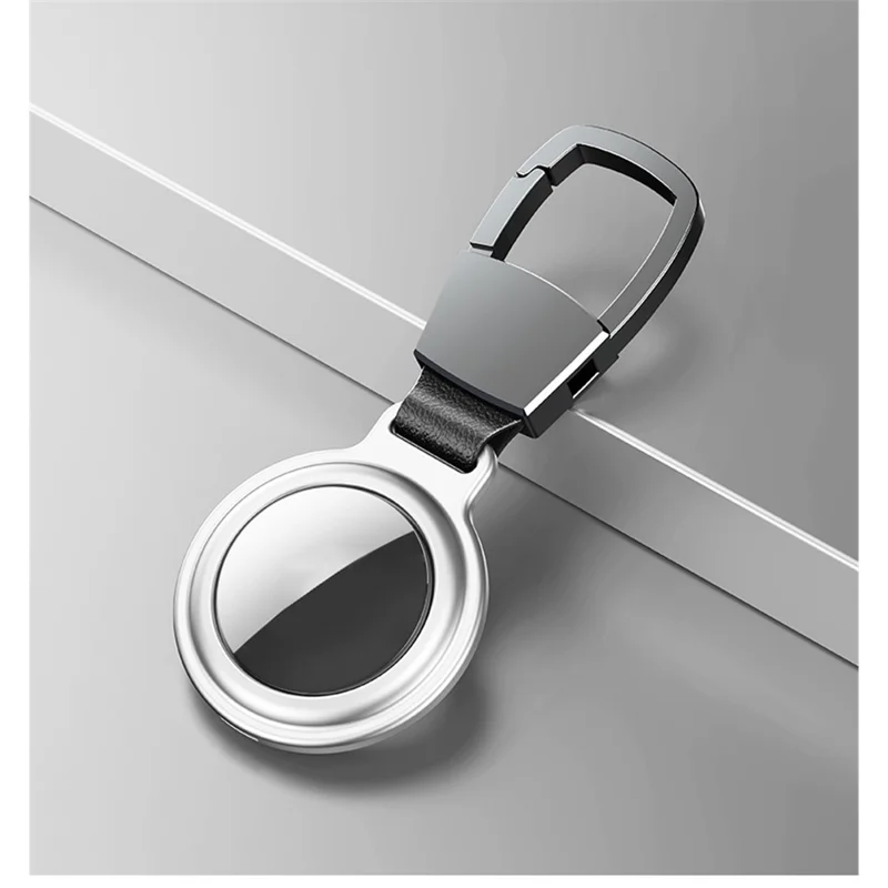 [TVC LIVE 531 empfohlen] Magnetische Adsorption Aluminiumlegierungsrahmen Schutzhülle mit Schlüsselring für Apple AirTags 2021 Ortungsgeräte - Silber