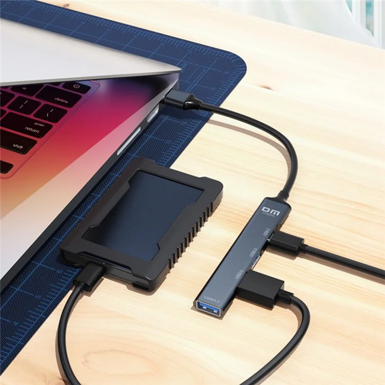 DM CHB080 USB-Hub mit 3 Anschlüssen USB 3.0 + 2 USB 2.0 Erweiterungsdock mit Type-C Power Delivery für USB-Stick / Festplatte