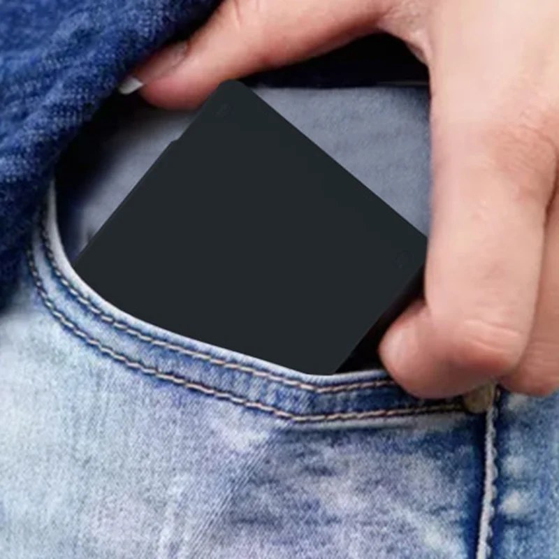 BT18 Magnetyczna Składana Klawiatura Bezprzewodowa do Telefonów Komórkowych, Tabletów i Komputerów Uniwersalna Klawiatura z Kompatybilnością Bluetooth - Czarny