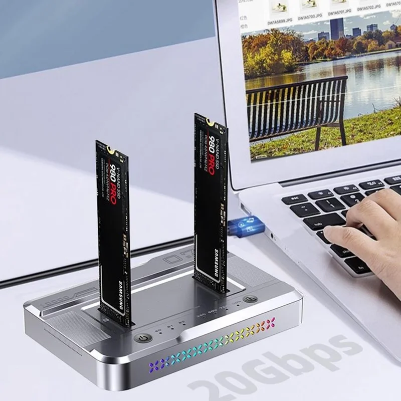 Dual Bay M.2 SSD Cloning Dock, 20Gbps NVMe to NVMe Offline Clone, One-Key Copy Type-C 3.2 Enclosure, Dual Drive Read - Silver