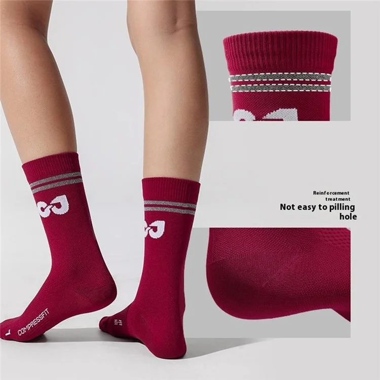 GOLOVEJOY DWZ11 Outdoor Sports Compression Socks Breathable Middle Tube Socks for Running Basketball - Purple  /  Size 35-39
