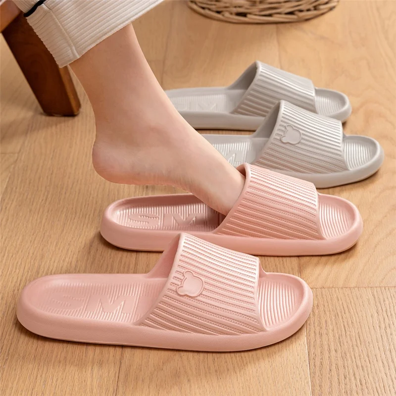 TZLDN 618 1 Pair Ultra-light Bathroom Slippers Foldable EVA Shower Shoes - Pink / 40-41