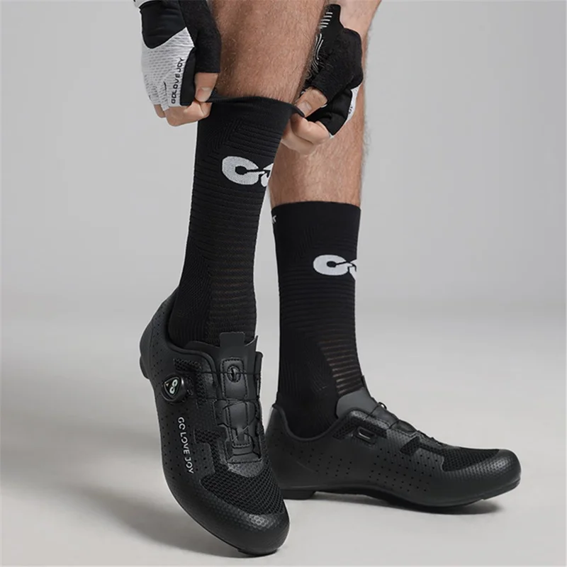 GOLOVEJOY Compressfit Elastische Radfahrersocken, atmungsaktiv, hoher Schaft, Outdoor-Sportssocken - Grün / 40-44