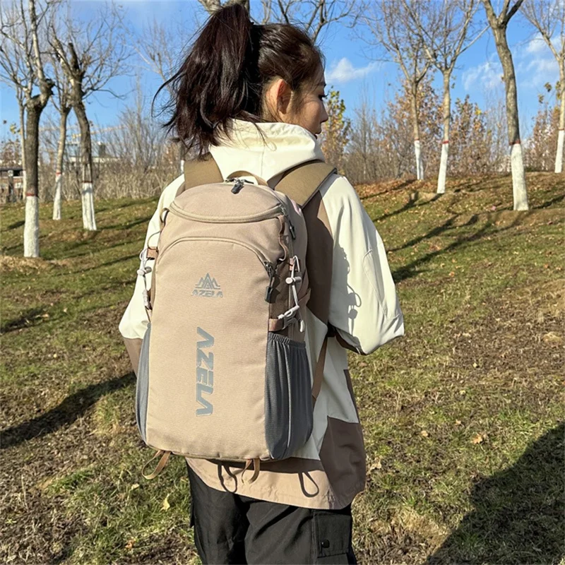 AZELA A1323 Mochila Deportiva de Gran Capacidad Ligera para Exteriores, Impermeable de Nailon para Senderismo - Azul Bebé