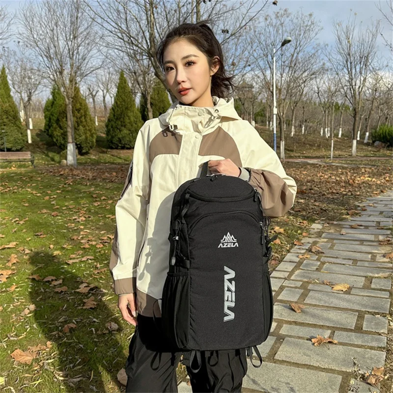AZELA A1323 Mochila Deportiva de Gran Capacidad Ligera para Exteriores, Impermeable de Nailon para Senderismo - Azul Bebé