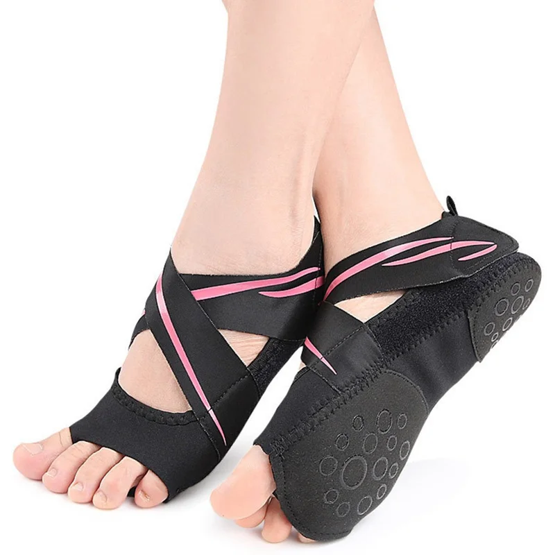 055 1Pair M Size Adjustable Yoga Shoes Open Toe Wide Strap Non-Slip Silicone Sole for Dance  /  Pilates  /  Exercise - Pink