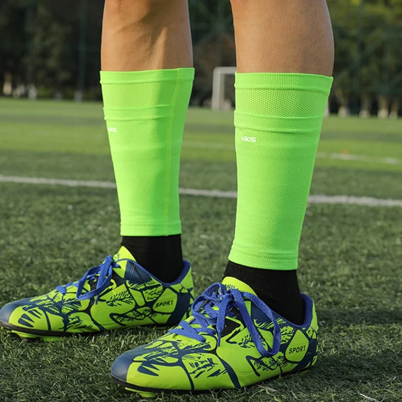 VBOSI 4025V 1Paar 23cm Fußball Schienbeinschoner Socken Ärmel Einsatz Doppelschicht Schutzausrüstung, Größe L - Neongrün
