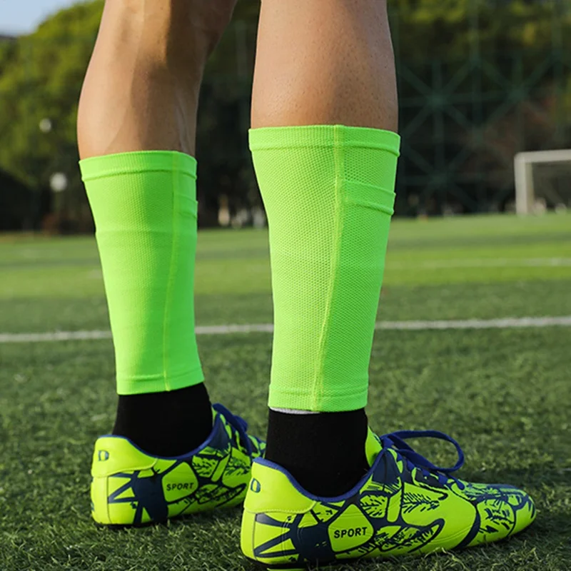 VBOSI 4025V 1Paar 23cm Fußball Schienbeinschoner Socken Ärmel Einsatz Doppelschicht Schutzausrüstung, Größe L - Neongrün