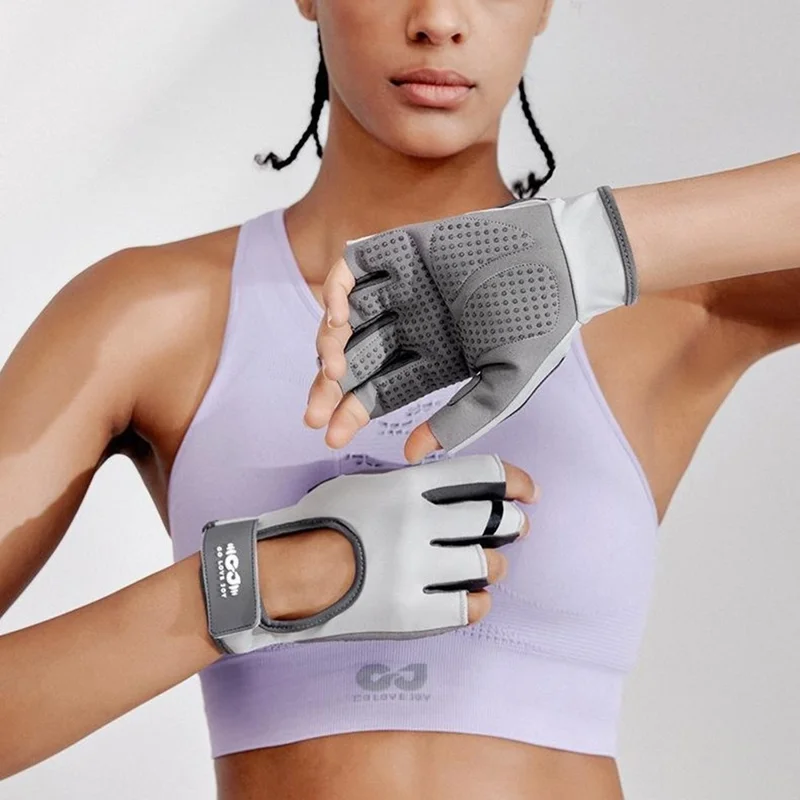 GOLOVEJOY XG84 1 Paire de Gants de Sport mi-doigts Fitness Antidérapants Absorbant les Chocs avec Dos Ouvert - Gris Clair / S