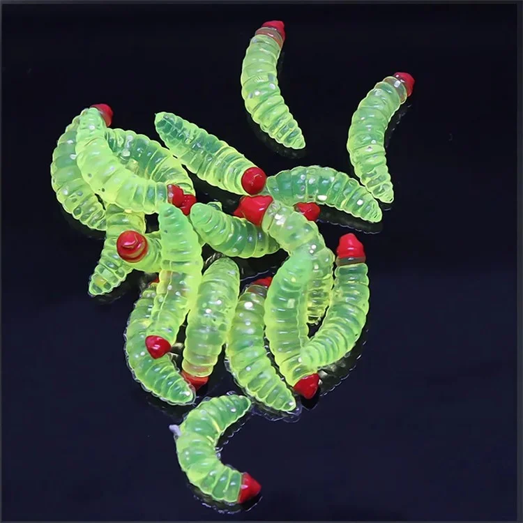 50PCS 2.4cm Simulación Gusano Cebo de Pesca 0.4g Falso Gusano Cebo de Pesca Señuelos de Gusano Artificial - Amarillo
