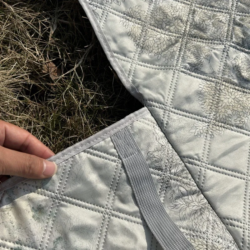 200x150cm Moisture Proof Large Picnic Blanket Foldable Outdoor Mat for 1-6 People