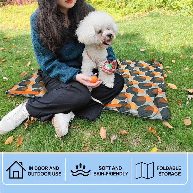 110x68cm Outdoor Waterproof Pet Mat Rollable Travel Sleeping Pad for Dog, Size L