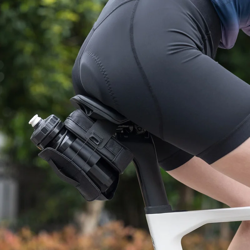 ROCKBROS Bolsa de sillín de bicicleta Perilla de bloqueo automático Portabidón de bicicleta de carretera - Negro
