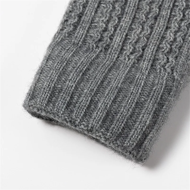 D6601 Solid Color Knitted Mittens Outdoor Cycling Touch Screen Winter Thermal Gloves - Grey