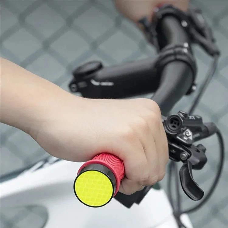 ROCKBROS 2023-14A 1 Pair Handlebar Grips with Reflective End Plugs Bicycle Handle Cover - Red