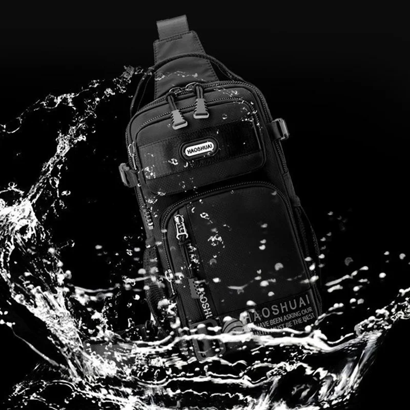 HAOSHUAI 1700-01 Modische Herren-Brustpackung Wasserdichter Nylon-Umhängetasche für iPad 9,7 Zoll - Schwarz