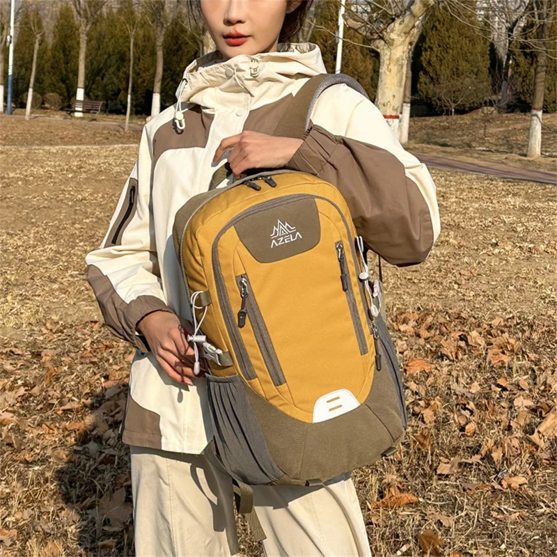 AZELA A1326 Outdoor-Rucksack für Sport, leicht und wasserdicht, Nylon-Daypack für Marathon und 15,6-Zoll-Laptop - Dunkelgrün