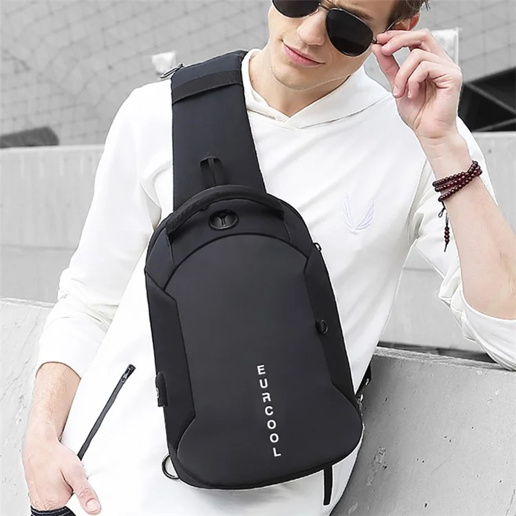EURCOOL 1825 Outdoor Chest Bag Herren Umhängetasche mit USB-Ladeanschluss, Größe L - Schwarz