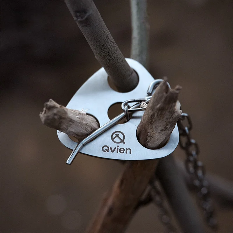 QVIEN QV-V01 Camping Tripod Board Stainless Steel Campire Support Plate with Hook Chain Turn Branches into Campfire Tripod