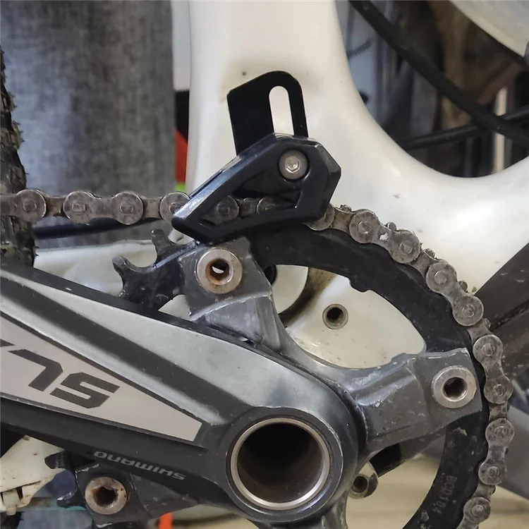 ZTTO CG18 MTB Fahrradkettenschutz E-Typ-Montage 26T-36T Einzelkettenblattschutz Fahrradkettenschützer - Schwarz
