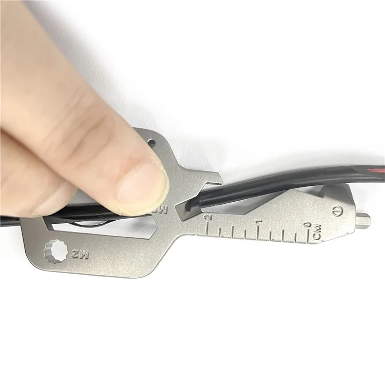 20 en 1 Outil Multifonction EDC Outil Clé de Poche en Acier Inoxydable Randonnée Camping Survie Mini Outil