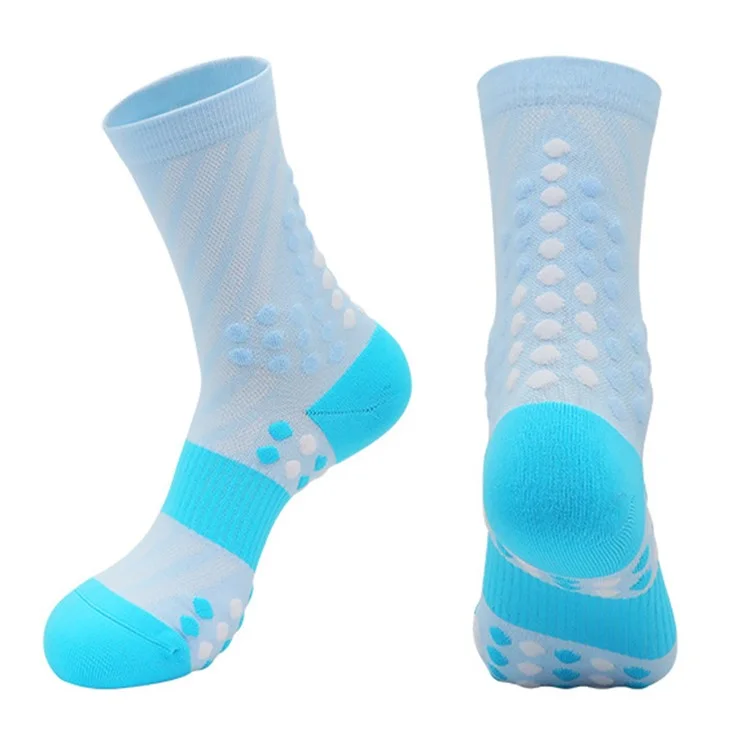 PORFIN Professional Sports Socks Sweat Wicking Mid Calf Socks for Running / Fitness / Basketball, Size M - Light Blue
