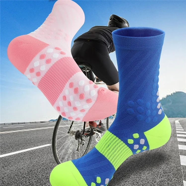 PORFIN Professional Sports Socks Sweat Wicking Mid Calf Socks for Running / Fitness / Basketball, Size M - Light Blue