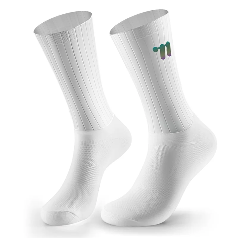 WEST BIKING YP0216058 1 Par de Calcetines de Ciclismo Antideslizantes, Transpirables y de Secado Rápido, Tubo Medio - Blanco