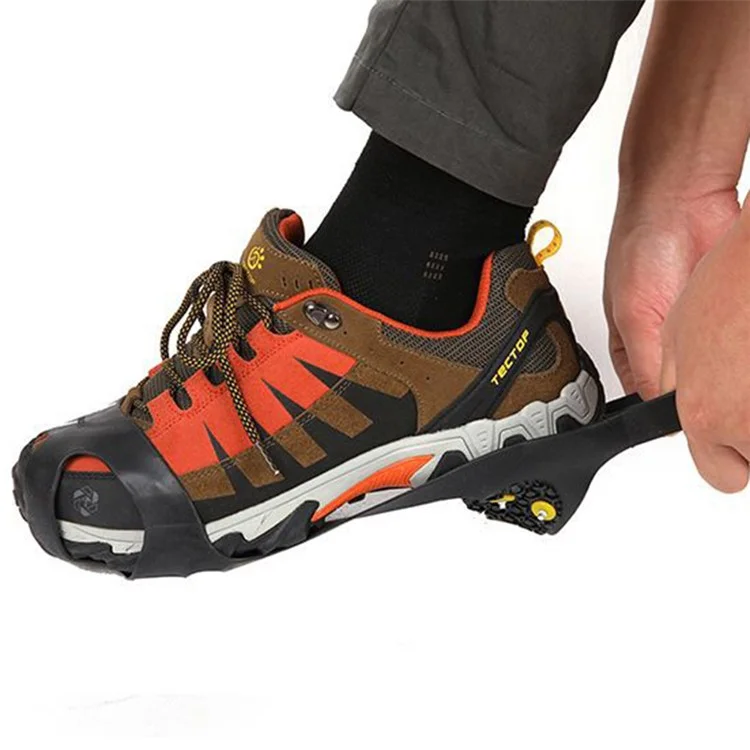 1 Par de Tamanho L (40-42) Crampões Outdoor de 10 Dentes Anti-Deslizante Inverno Neve Gelo Caminhada Escalada Capas de Sapato