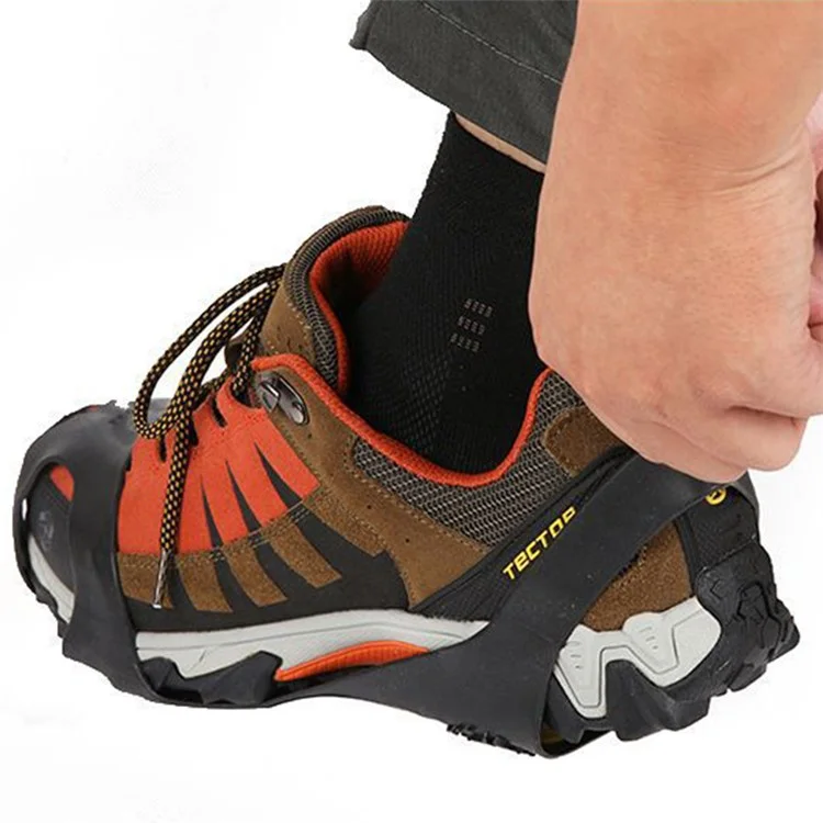 1 Par de Tamanho L (40-42) Crampões Outdoor de 10 Dentes Anti-Deslizante Inverno Neve Gelo Caminhada Escalada Capas de Sapato