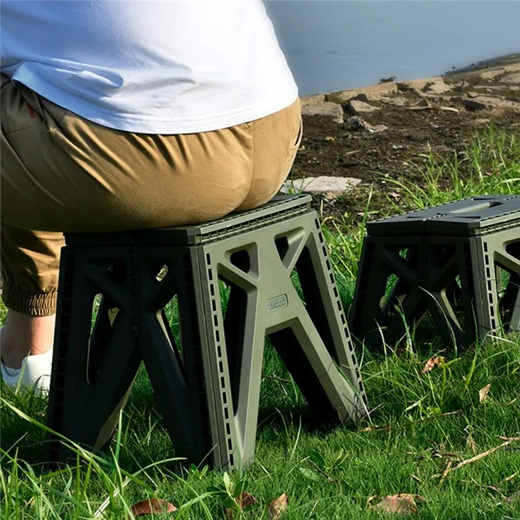 6901-S Portable PP Folding Stool Home Outdoor Camping Fishing Stool, Size S - Army Green
