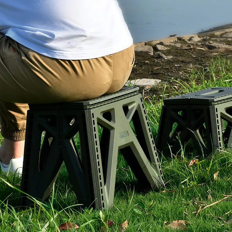 6901-S Portable PP Folding Stool Home Outdoor Camping Fishing Stool, Size S - Black