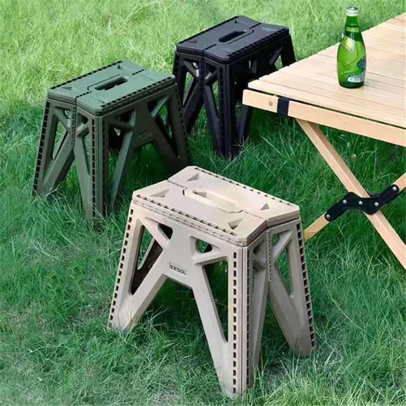 6901-S Portable PP Folding Stool Home Outdoor Camping Fishing Stool, Size S - Black