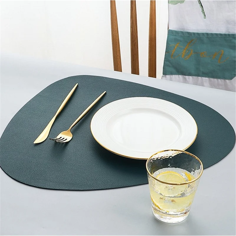 CDY002 PVC Leather Heat Insulation Placemats Bowl Coaster Kitchen Non-Slip Tableware Pad Table Mat, Size L - Dark Green
